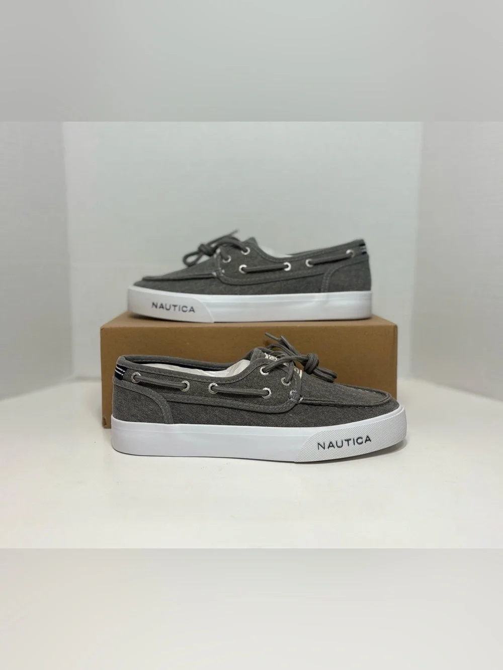 Nautica spinnaker washed Gray Canvas Deck Sneakers Men’s Boat Shoes NEW